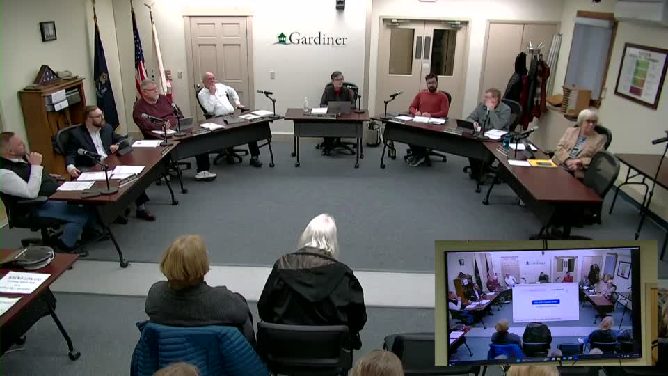 City discovers cleaner streets after removing trash cans