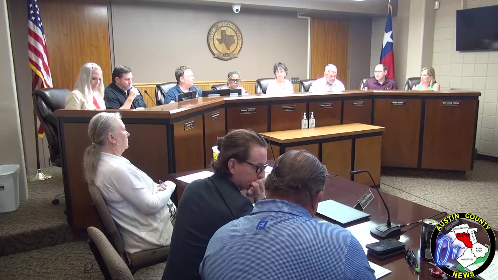 City grapples with police pay crisis and officer retention