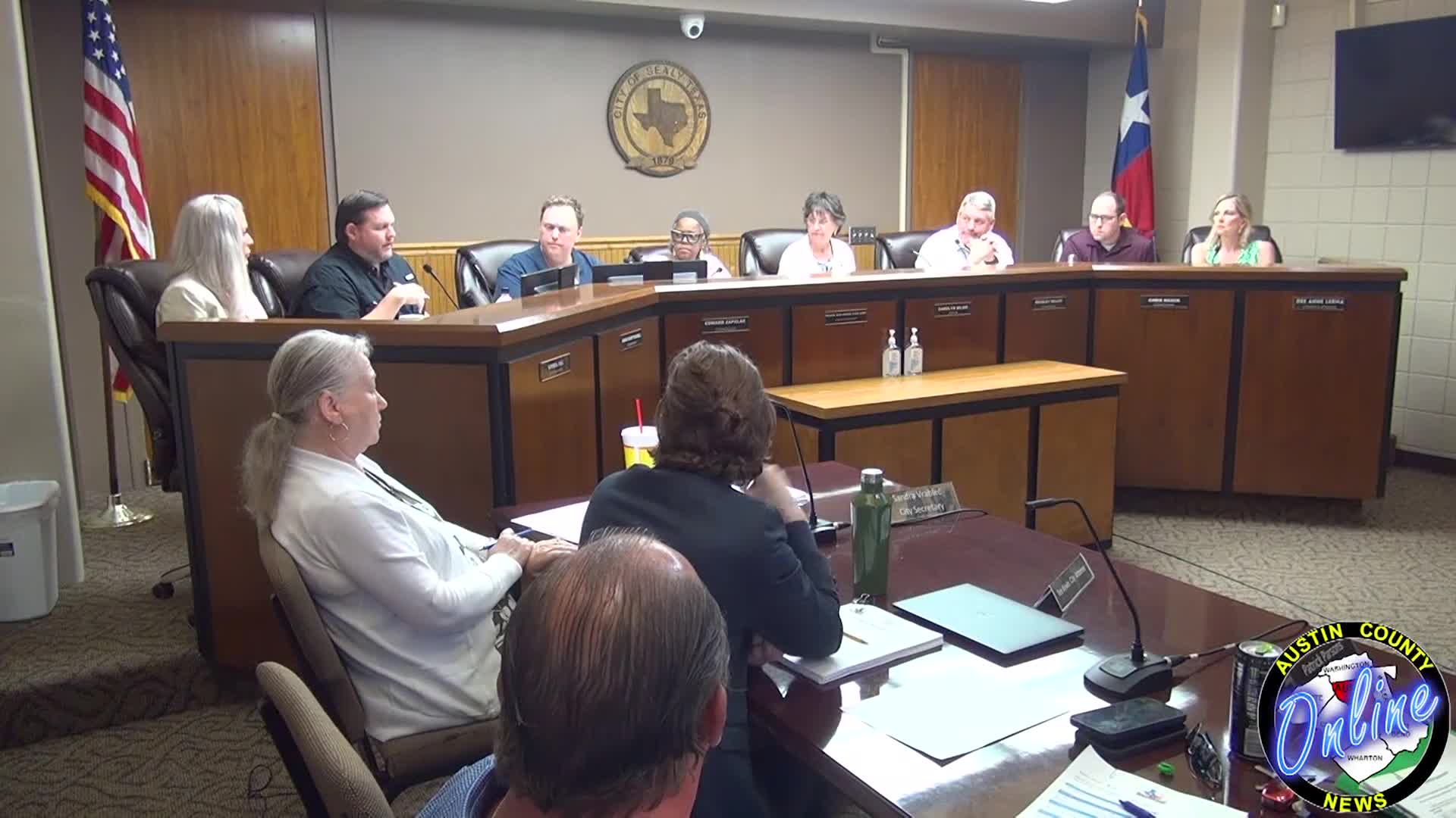 City Council Faces Crisis as Police Departures Surge