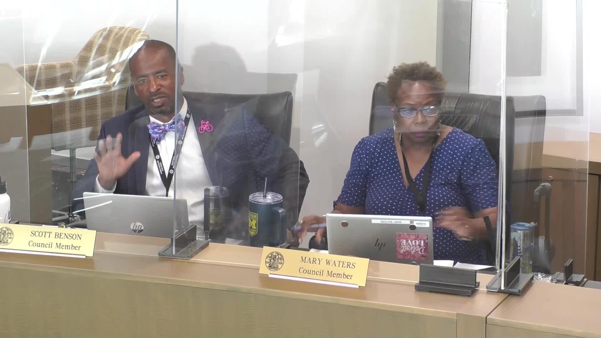 Detroit enforces curfew to curb youth violence during fireworks