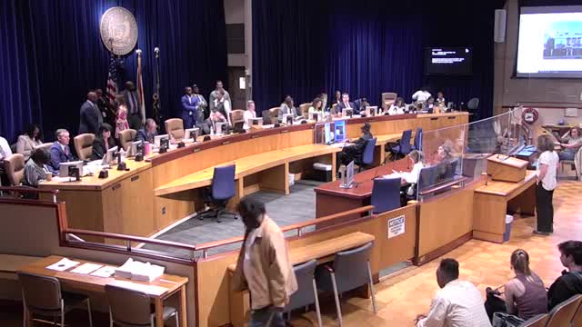 Community rallies behind local bed and breakfast amid controversy