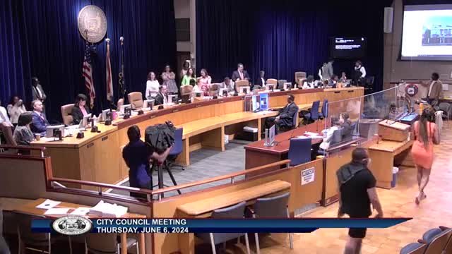 City Council Debates Controversial Bed and Breakfast Proposal