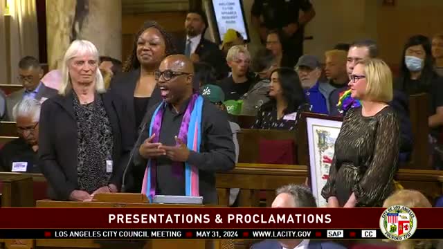 Los Ángeles celebra el orgullo con reconocimiento y arte