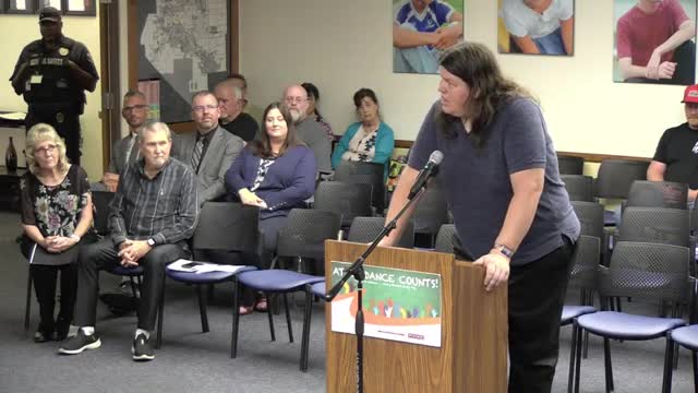 District considers bold ban on cell phones in classrooms