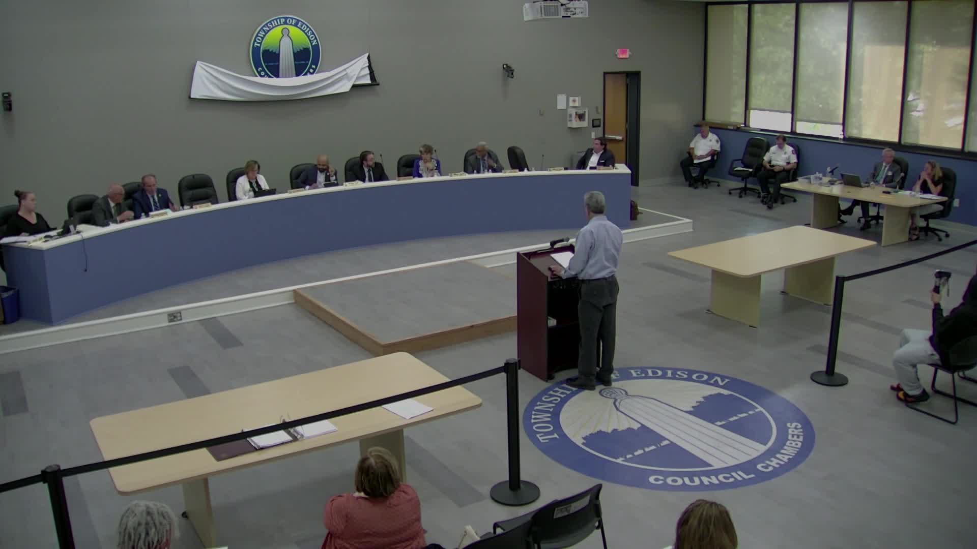 Council meeting erupts over free speech and redevelopment issues