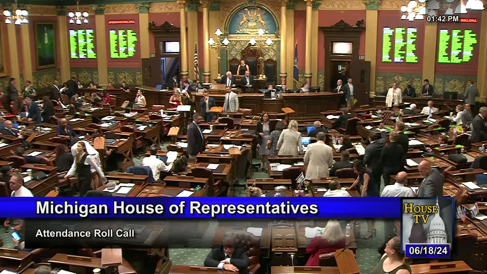 Michigan lawmakers push for mandatory computer science courses