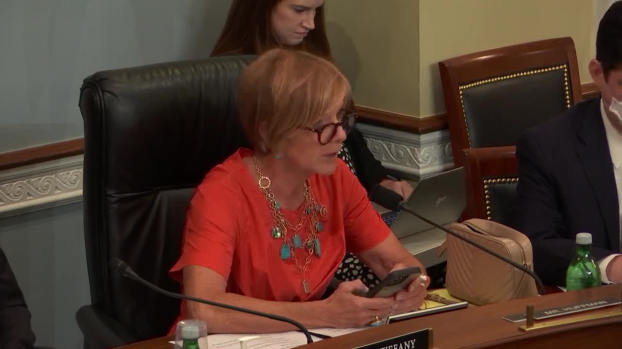 Lawmakers push for urgent reforms to protect wildland firefighters