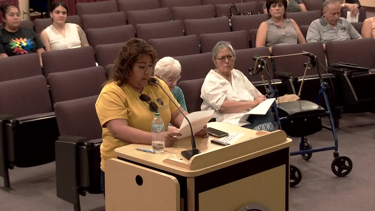 Bus drivers demand public employee status for better benefits