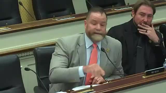 NewsGuard sparks controversy over media trust in classrooms