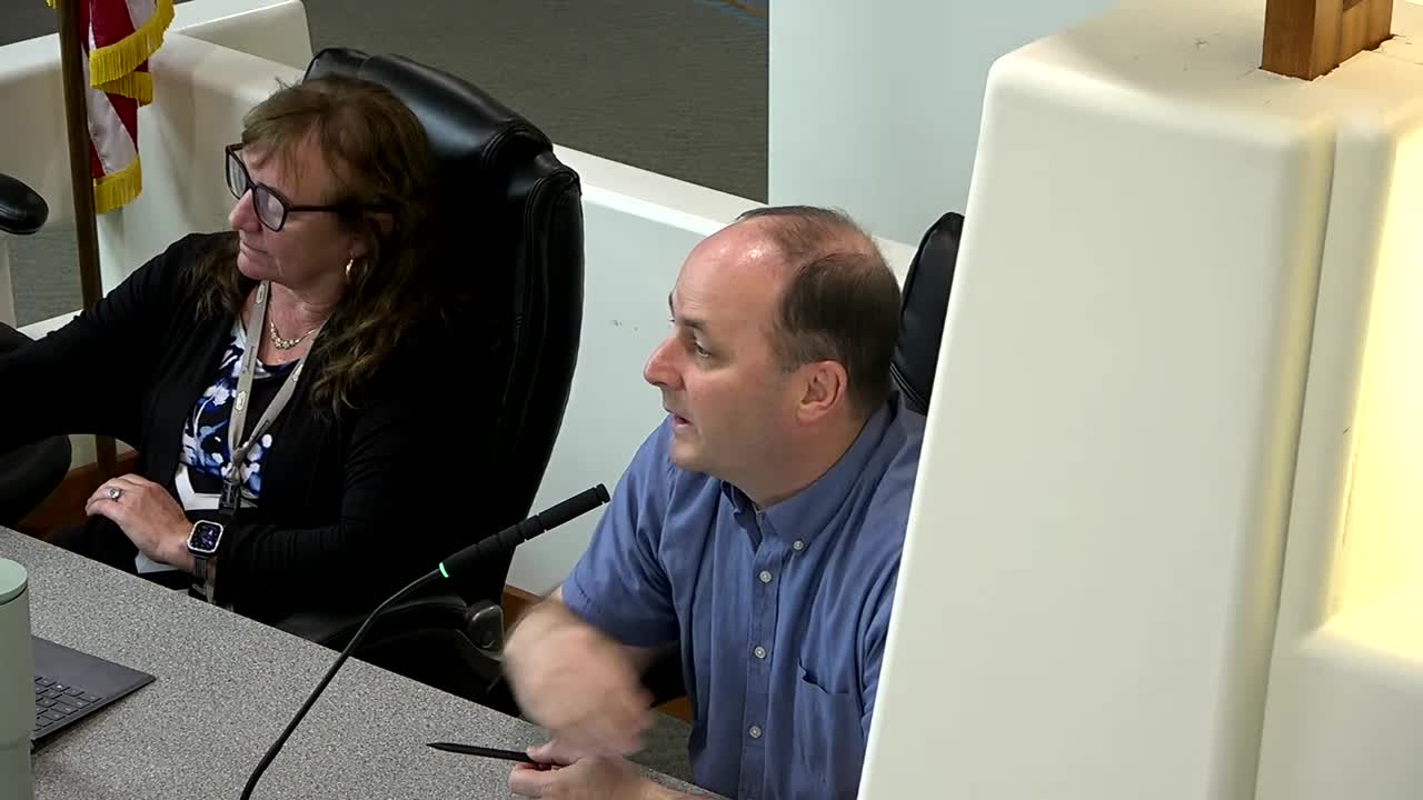 City council approves new city manager amid community excitement