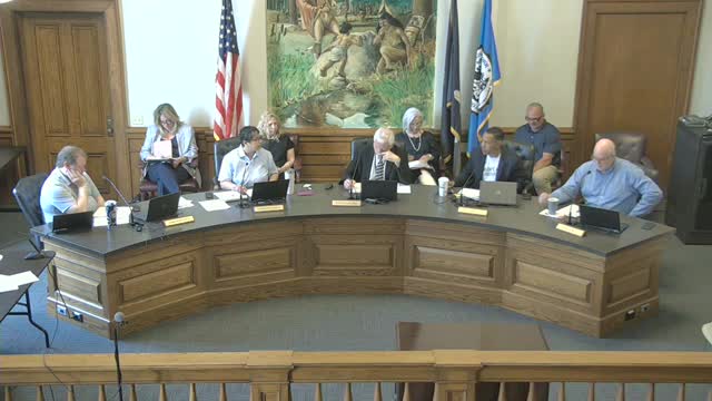 Mayor proposes new public safety position amid staffing crisis