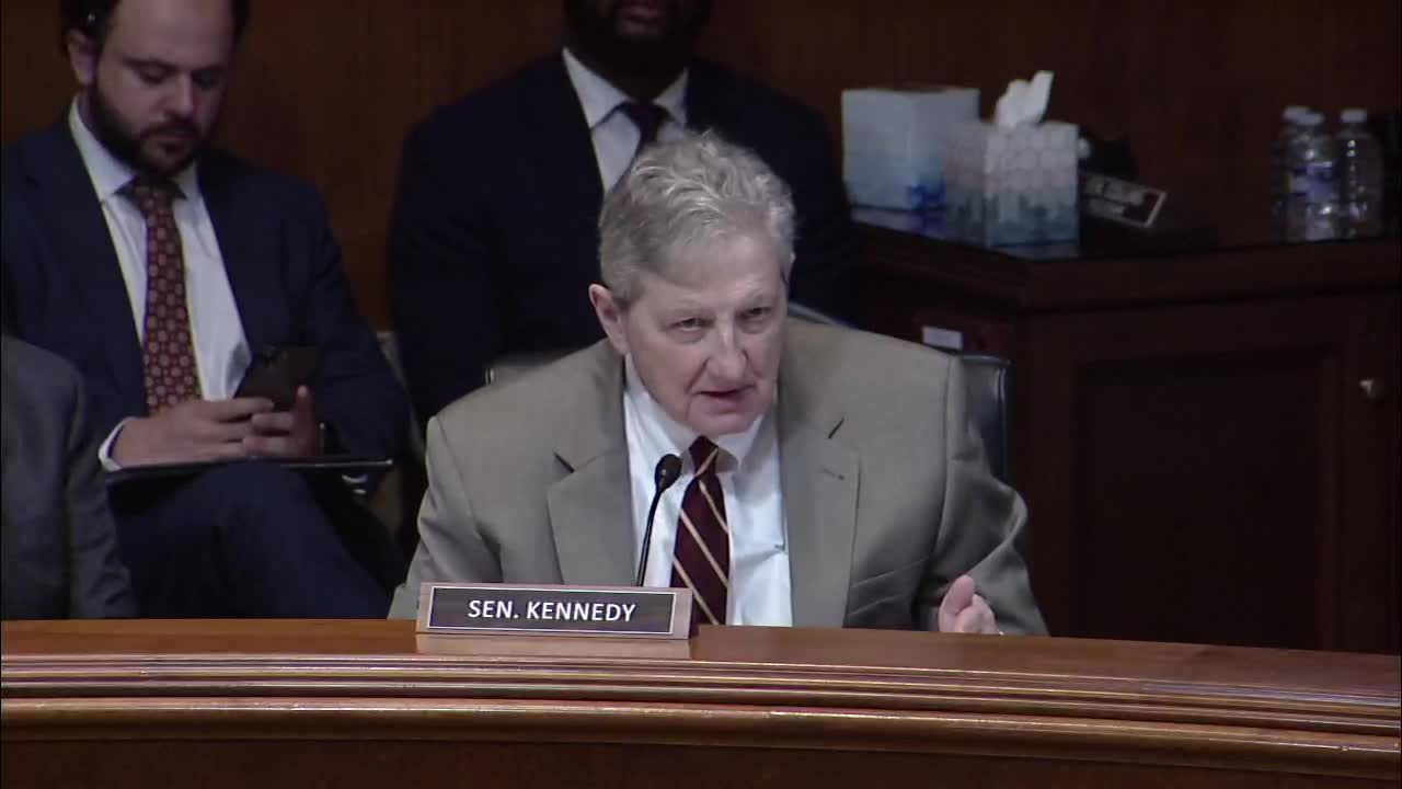 Senators clash over crypto regulation and fraud concerns