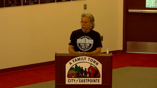 Residents lash out at mayor over controversial road plans