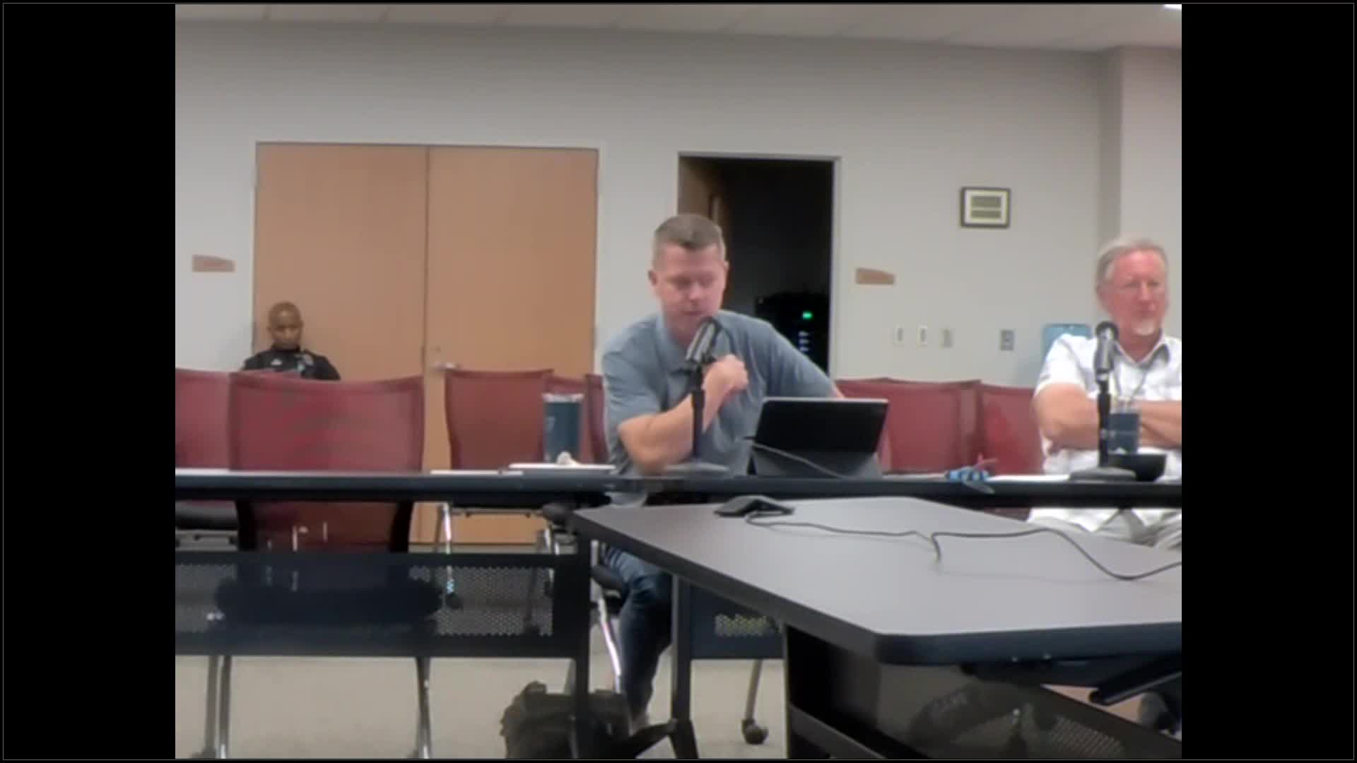 City Council Debates Bold New Sustainability Initiative