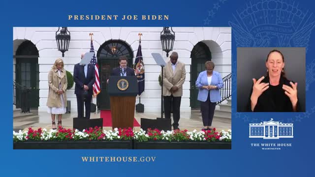 Nation honors sacrifices of military families in heartfelt prayer