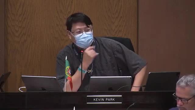 City leaders urged to save iconic swim club from closure