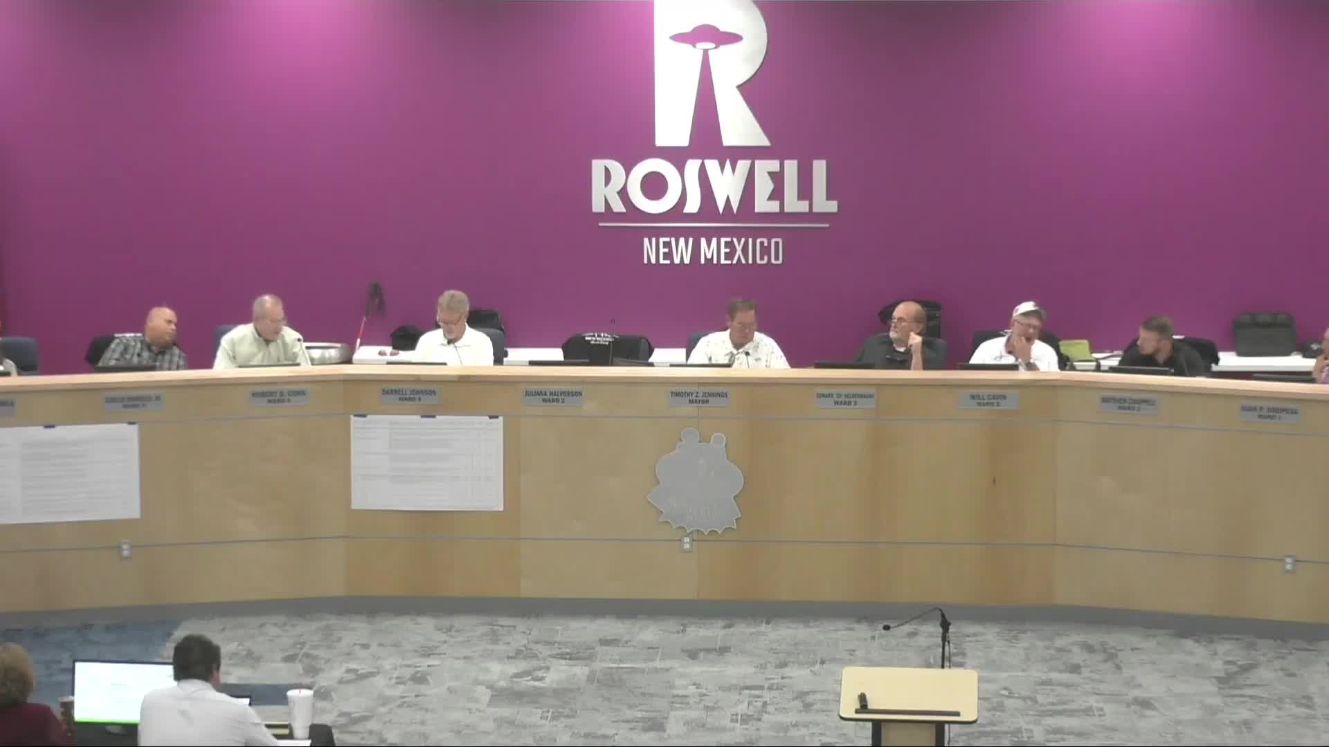 Councilors clash over voting rules amid heated debate