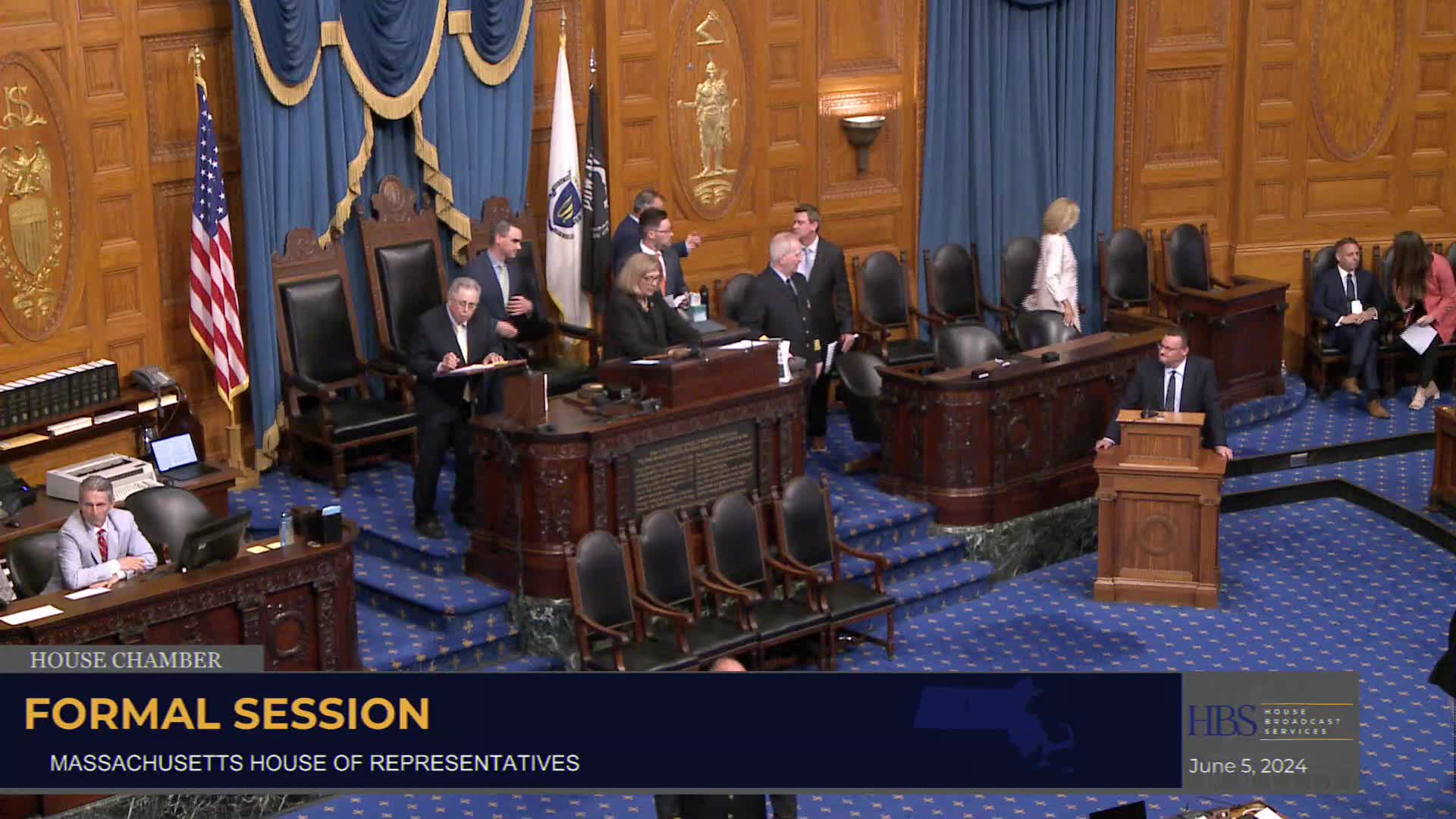 Lawmakers clash over housing amendment amid infrastructure concerns