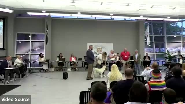 Students shine in anti-drug campaign awards ceremony