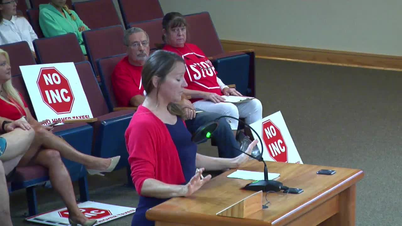 Citizens demand vote on Navarre incorporation plans
