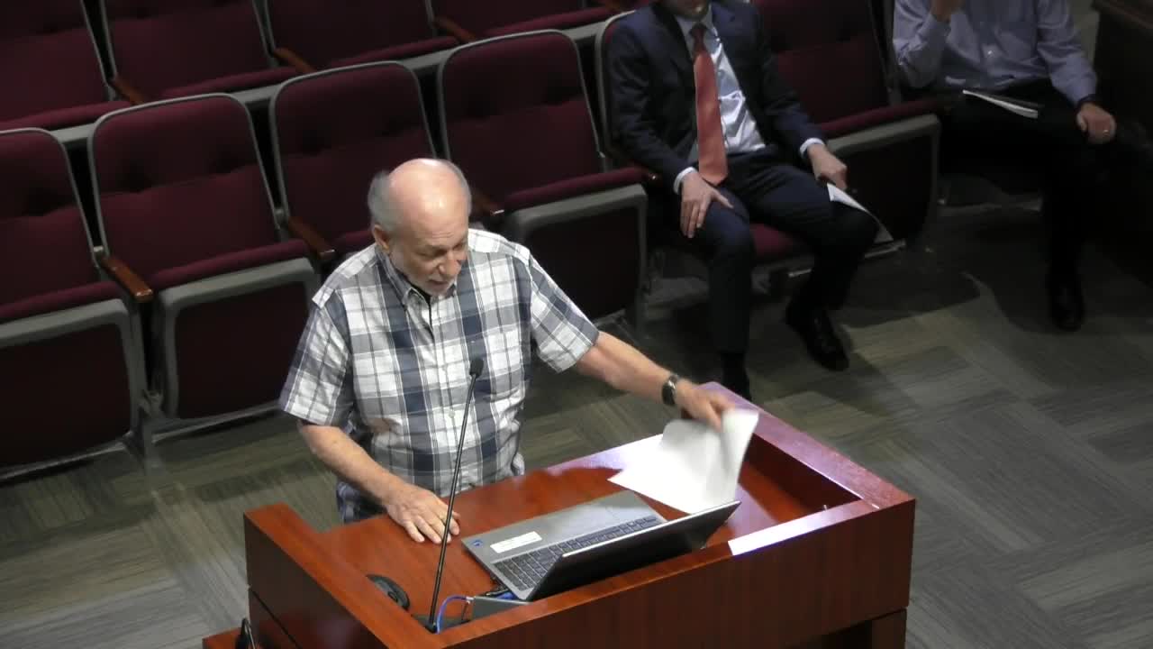 City debates townhome development versus preserving scenic views