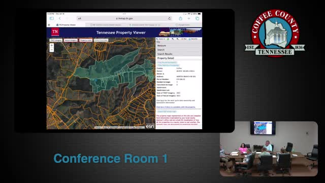 Community debates risks of new petting zoo proposal