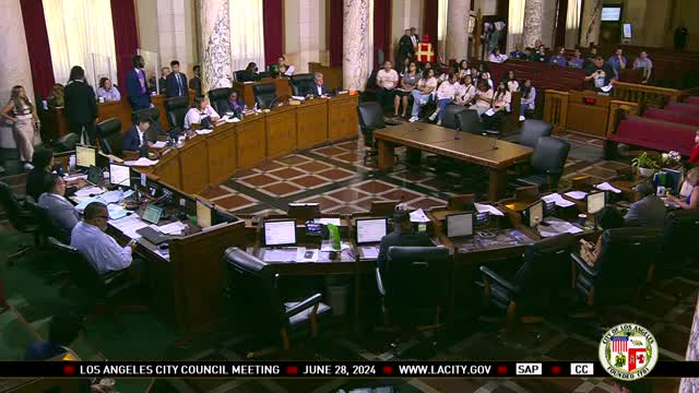 Heroic Officer Rescues Colleague in Dangerous Standoff