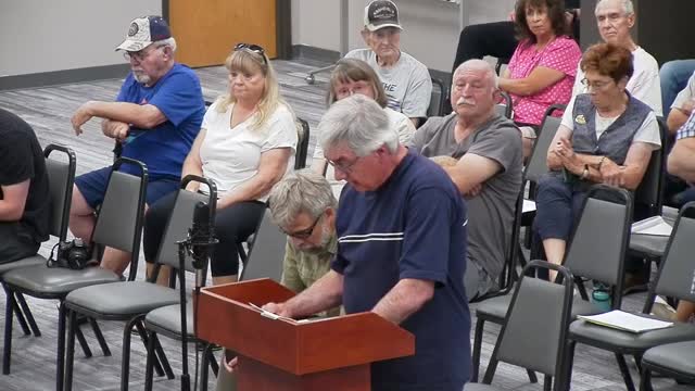 Residents rally against proposed apartment complex amid traffic fears