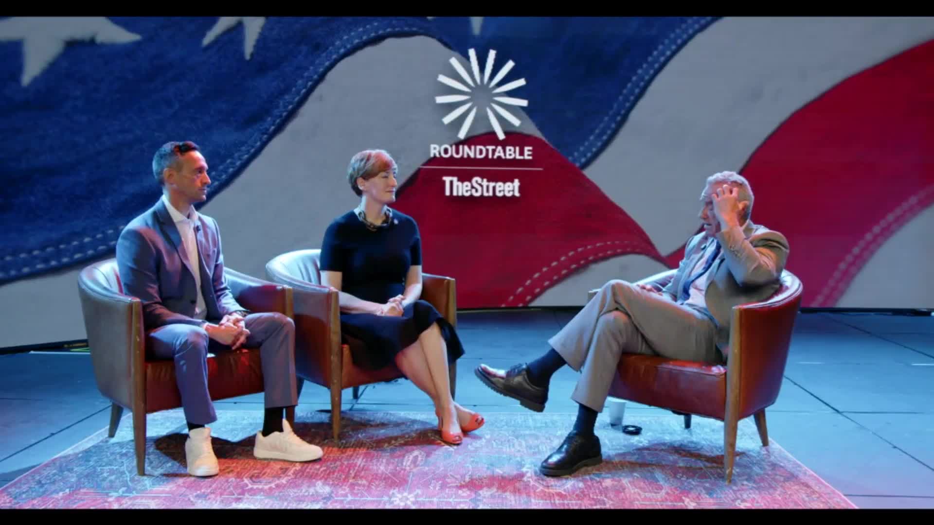 Corruption exposed in military spending and inflation crisis