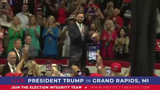 Trump's supporters rally for his return to presidency