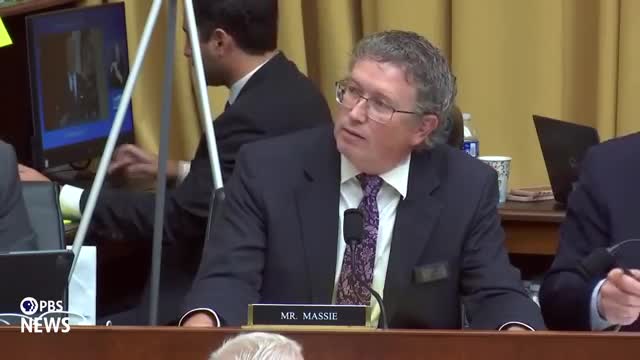 Gallows controversy reignites January 6 accountability debate