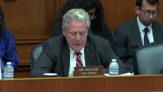 Congress urged to ban deadly water beads for kids