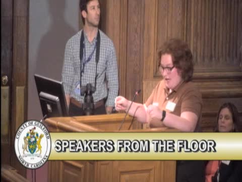 Community rallies to support teachers with free supplies