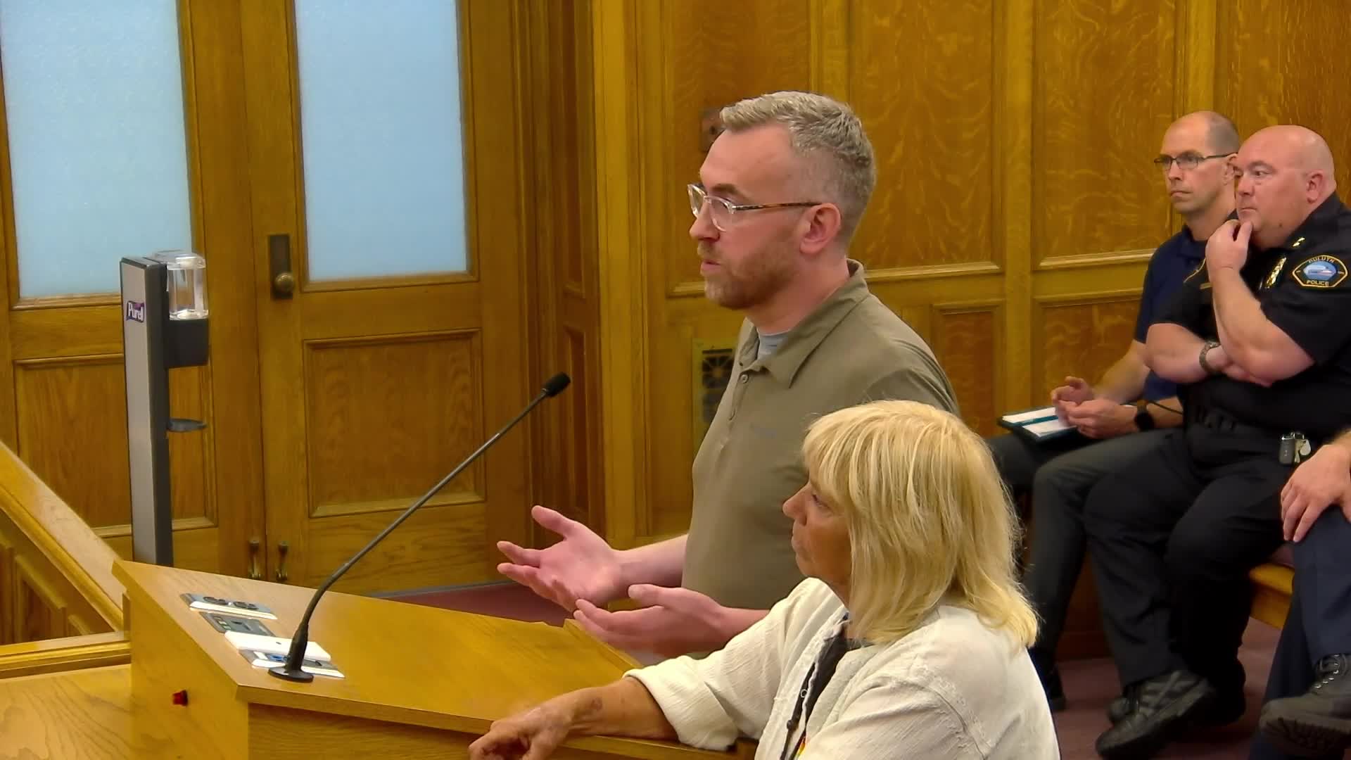 City leaders confront homelessness crisis and call for solutions