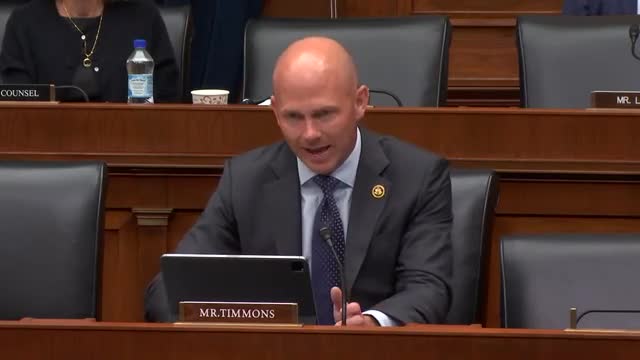 AI Revolutionizes Lending by Expanding Access to Credit