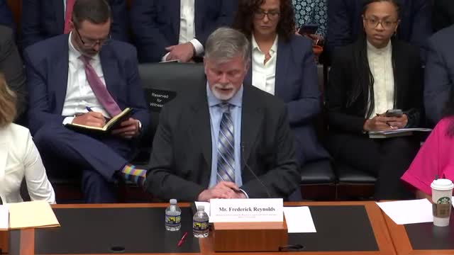 AI Regulation Urgency Grows Amidst Bias and Innovation Risks