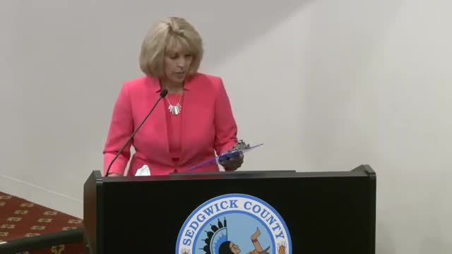 Sedgwick County Zoo welcomes rescued bear cubs from Oregon