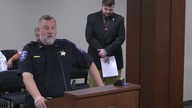 Police capture gang members with illegal guns in dramatic bust