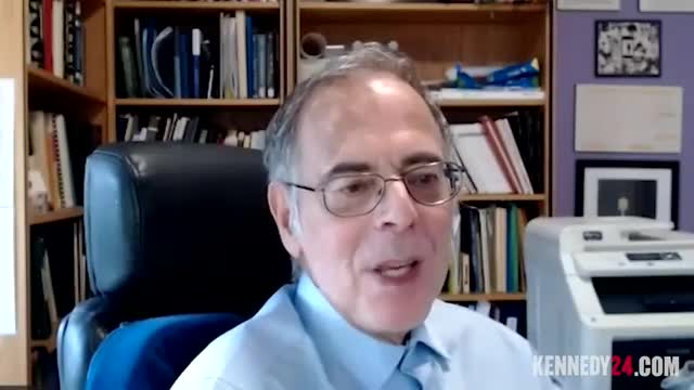 Experts warn of hidden dangers in government industry ties