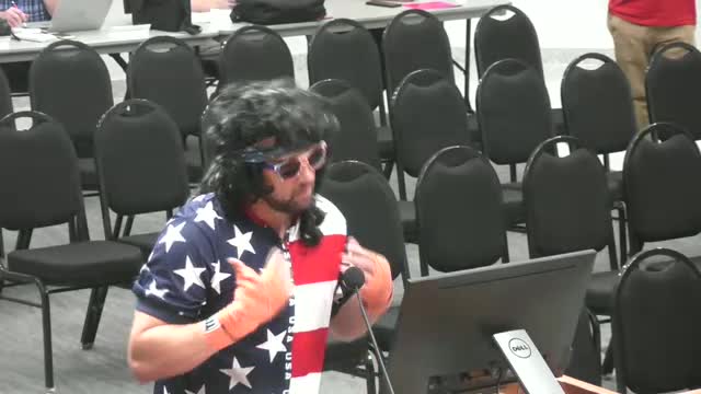 Athlete fights discrimination ahead of Olympic boxing bid