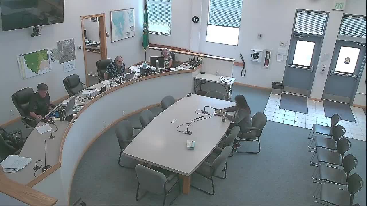 Residents demand clarity amid chaotic fire evacuation alerts