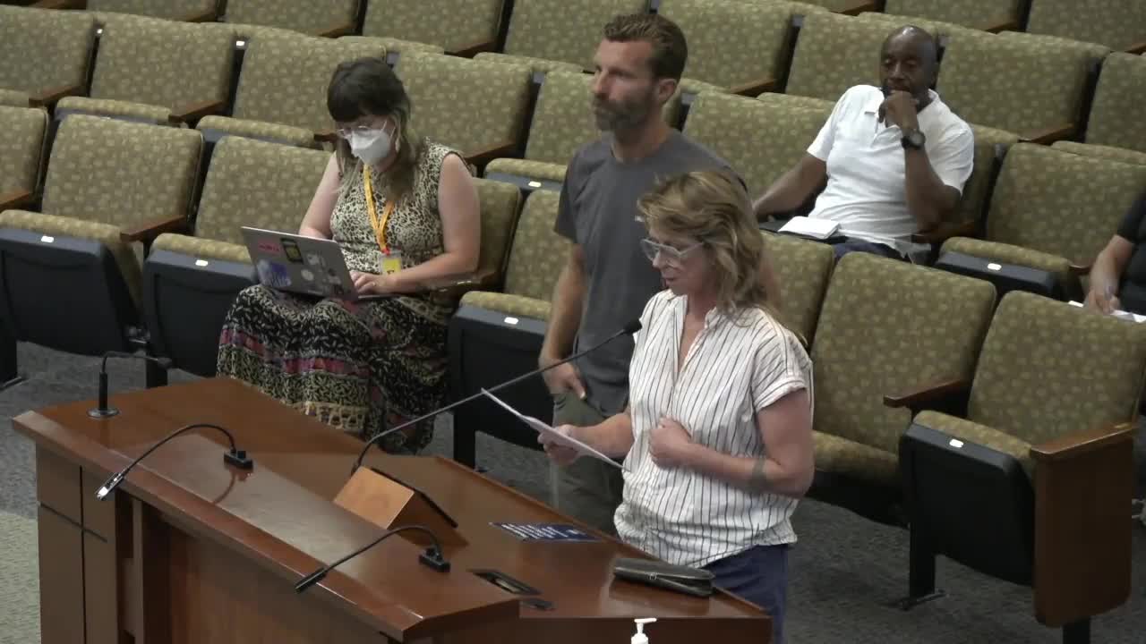 Small business faces eviction amid city lease turmoil