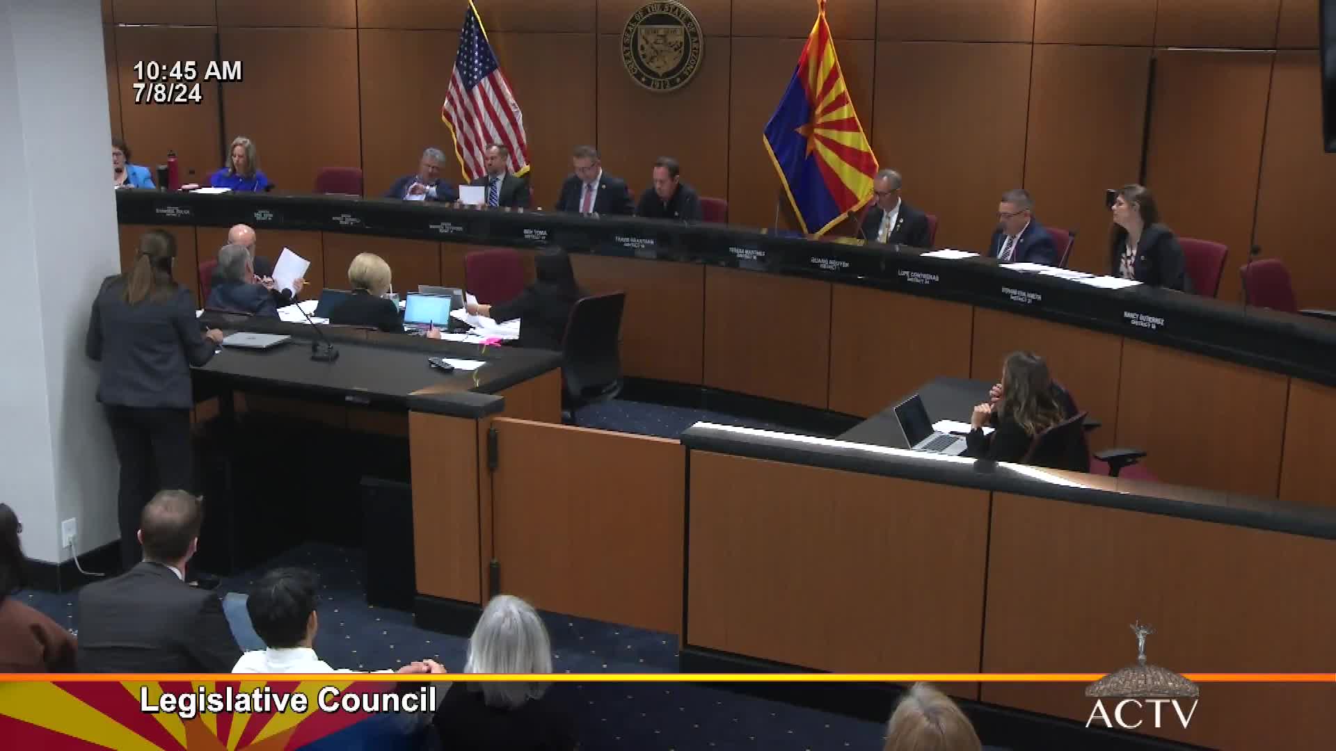 Arizona proposal sparks fierce debate over tipped worker pay