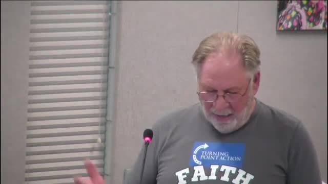 Community stands up against school board over controversial books
