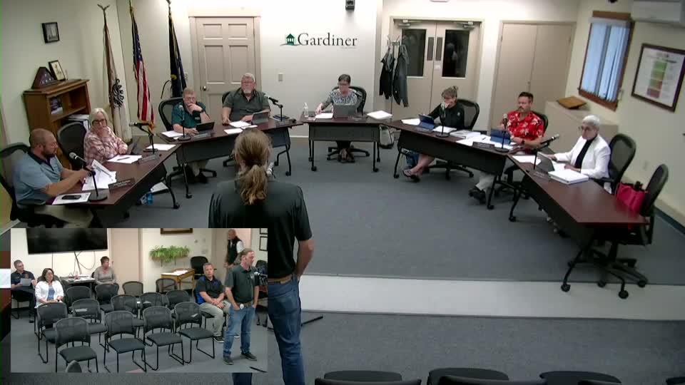 Council debates new fire pit regulations amid safety concerns