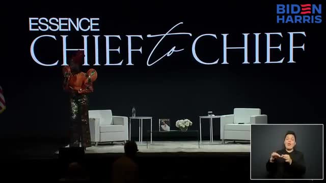 Kamala Harris inspires with powerful message on leadership