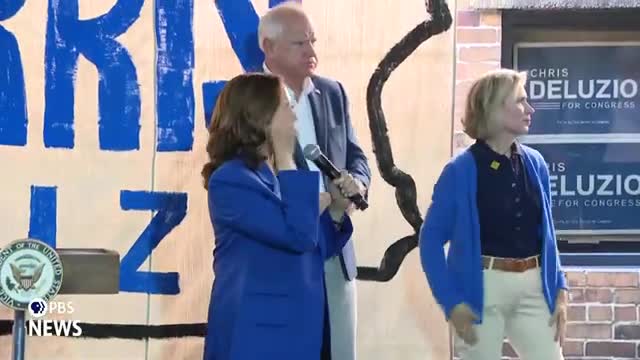 Campaign leader rallies volunteers to fight for democracy