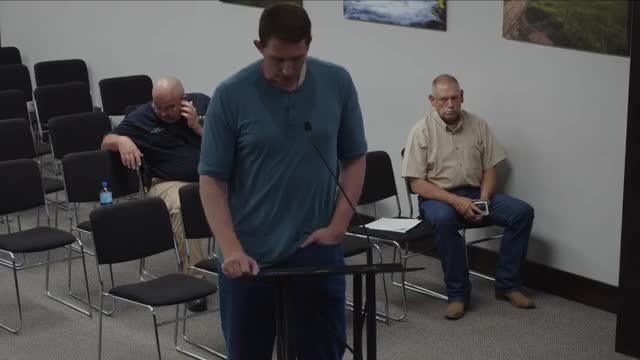 Farmers market thrives amid community challenges