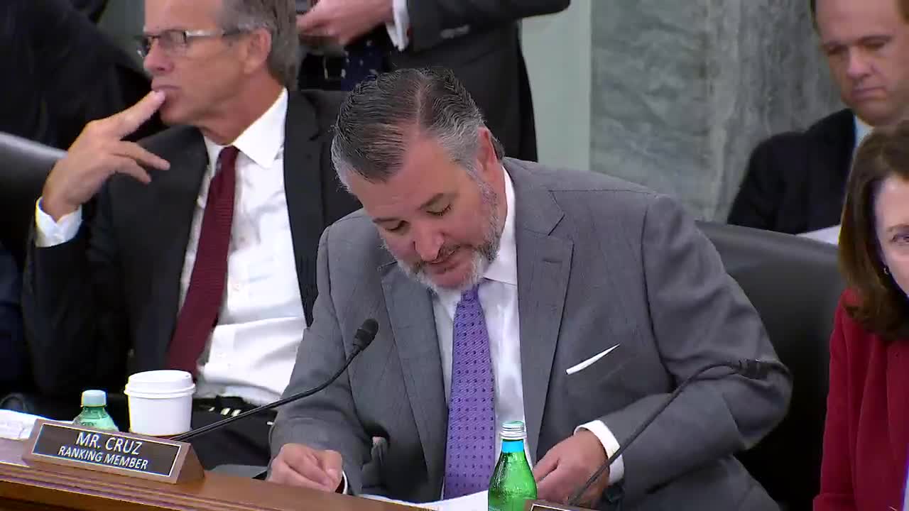 Senators clash over AI regulation and political speech limits