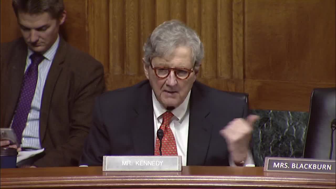 Senators push for reform on incarcerated women's health care